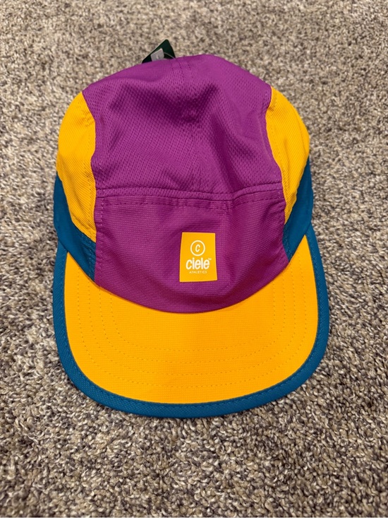 Ciele Other - NWT Ciele Athletics GOCap C Plus Box in the 'Revo'